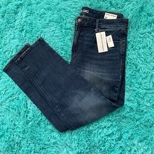 BNWT Old Navy straight leg jeans sz 16
